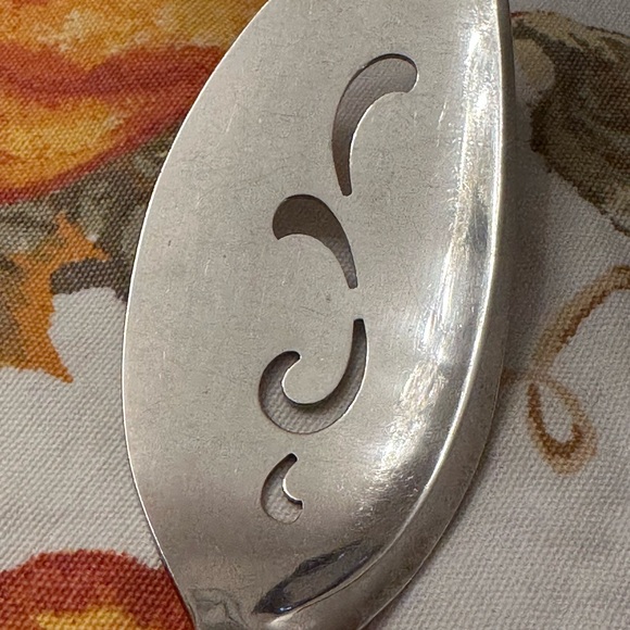 1847 Rogers Bros silver plate pie server, Pattern Leilani, vintage 1947-1961 MCM - Picture 4 of 9